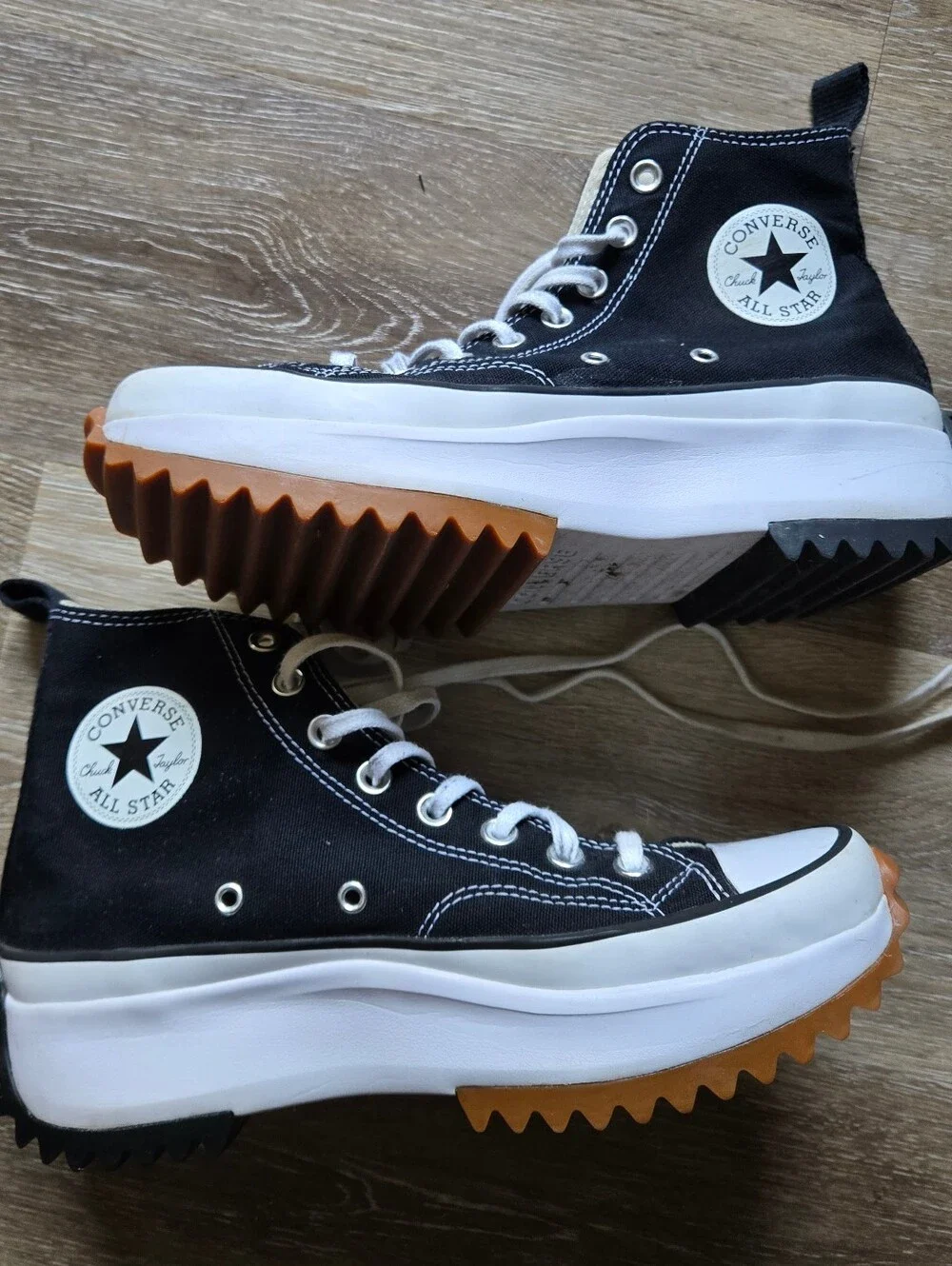 Converse run star