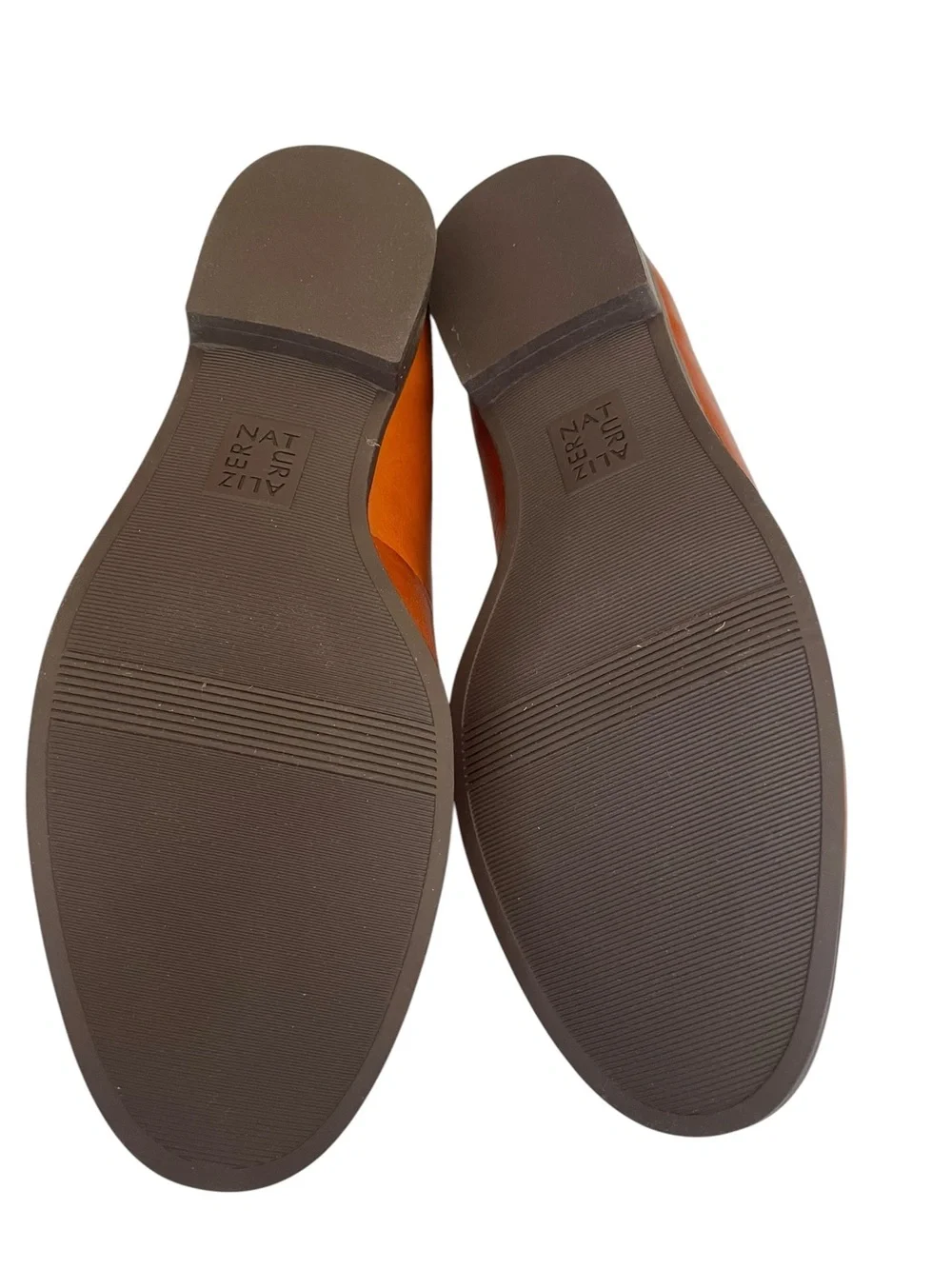 Naturalizer sleek leather
