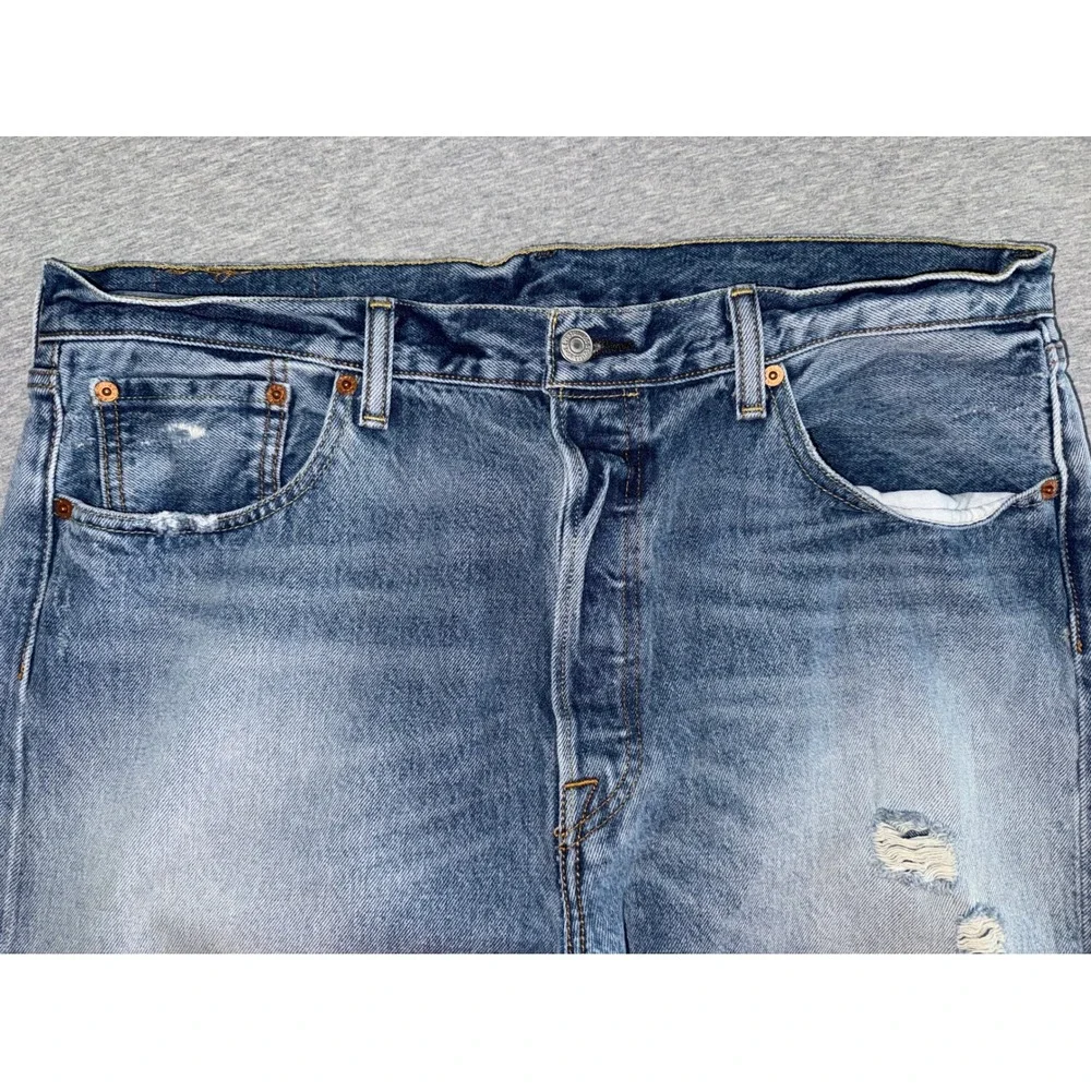 Levis these levi