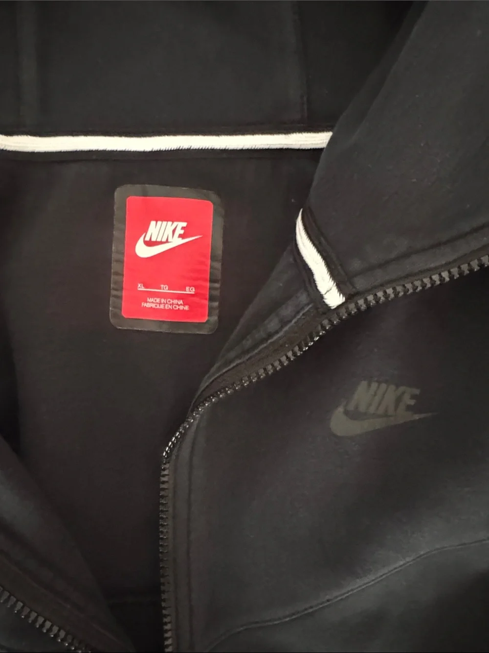 Nike lightweight zip