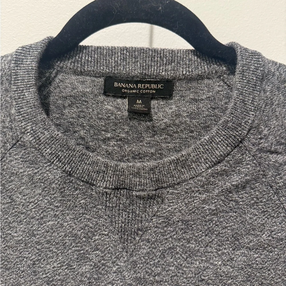 Banana Republic classic crewneck