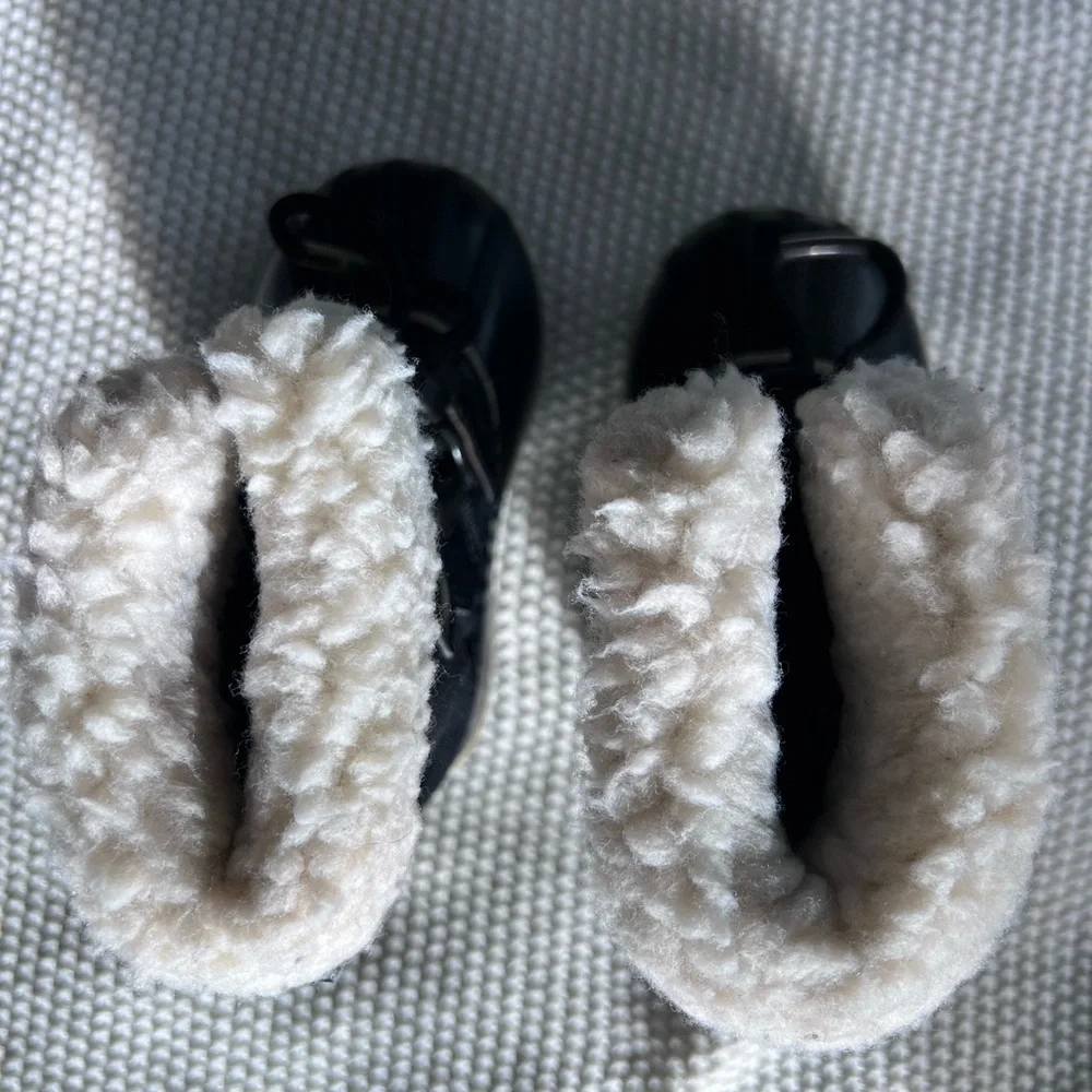 Sorel durable cozy