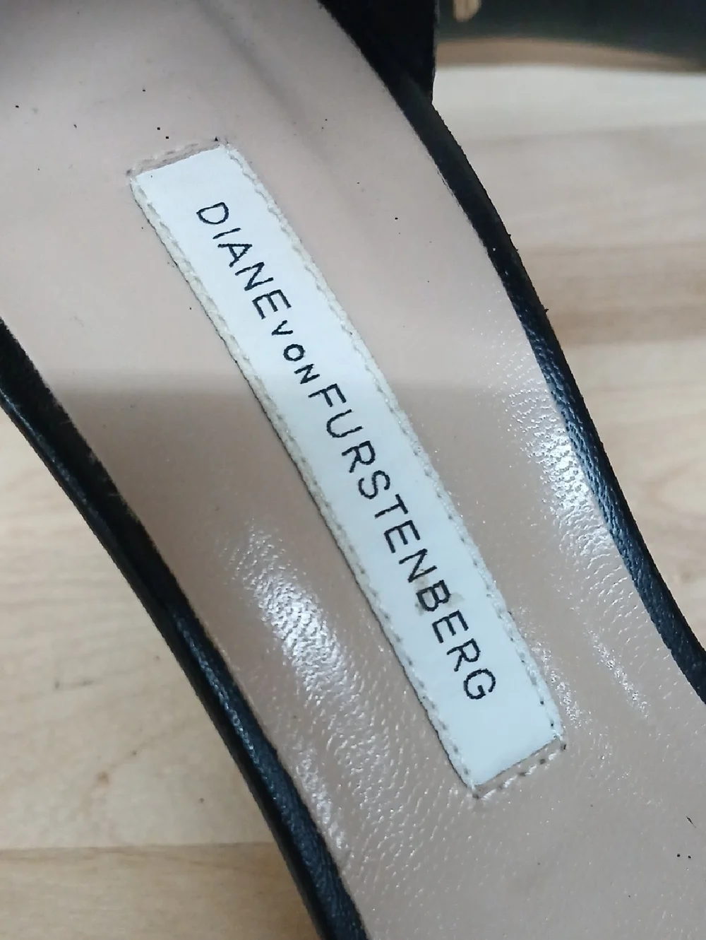 Diane Von Furstenberg chic black