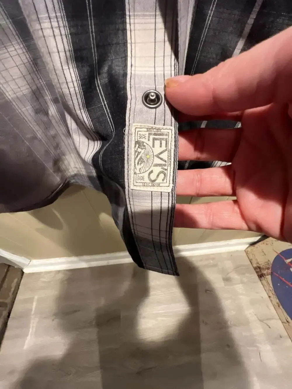 Levis levi modern