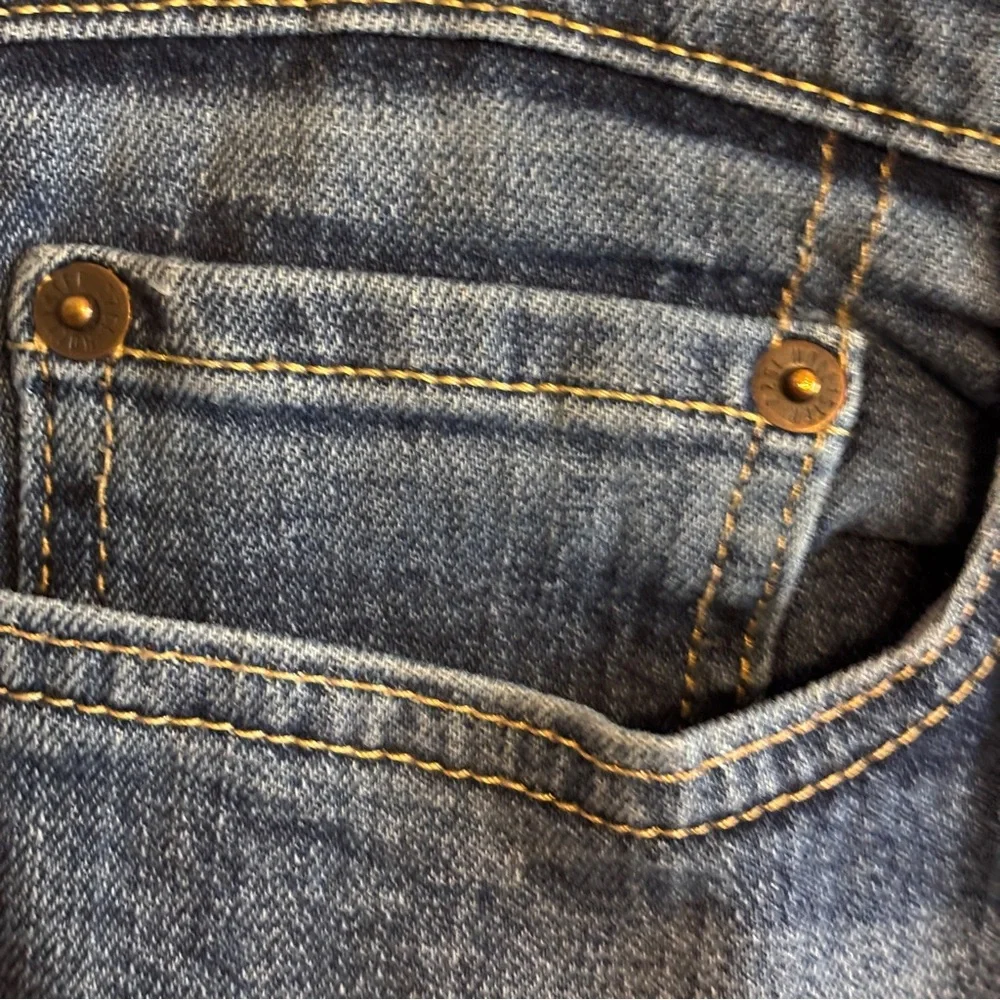 Hollister offers dark perfect