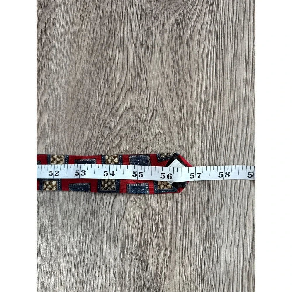Oscar de la Renta measurements width