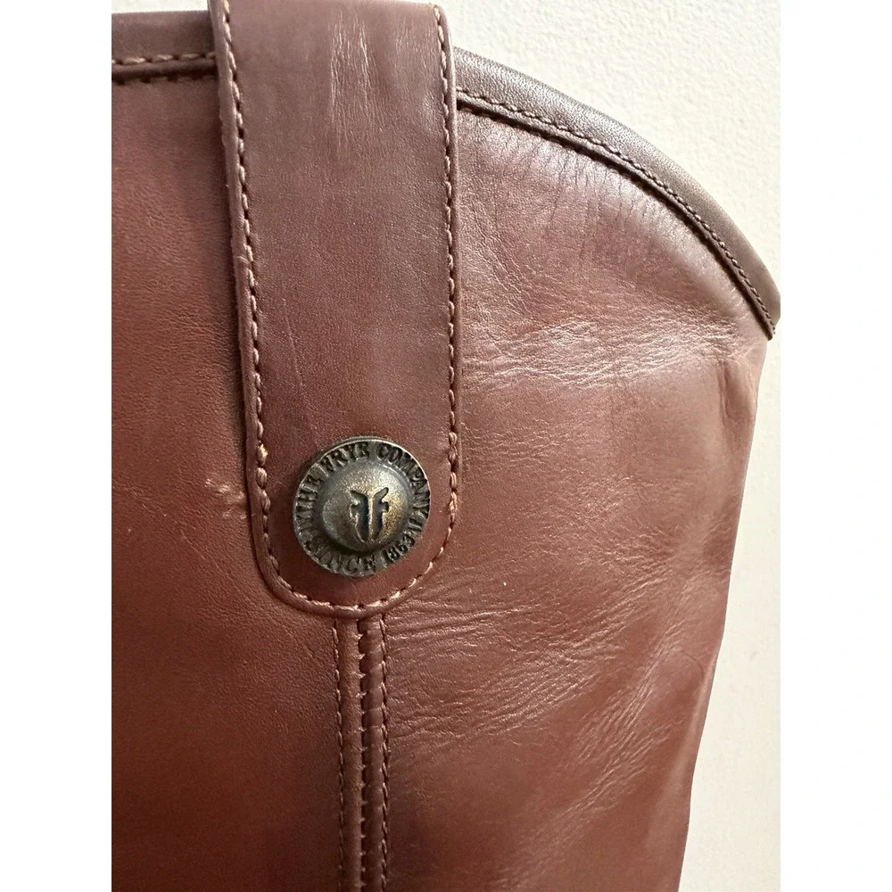 Frye classic riding