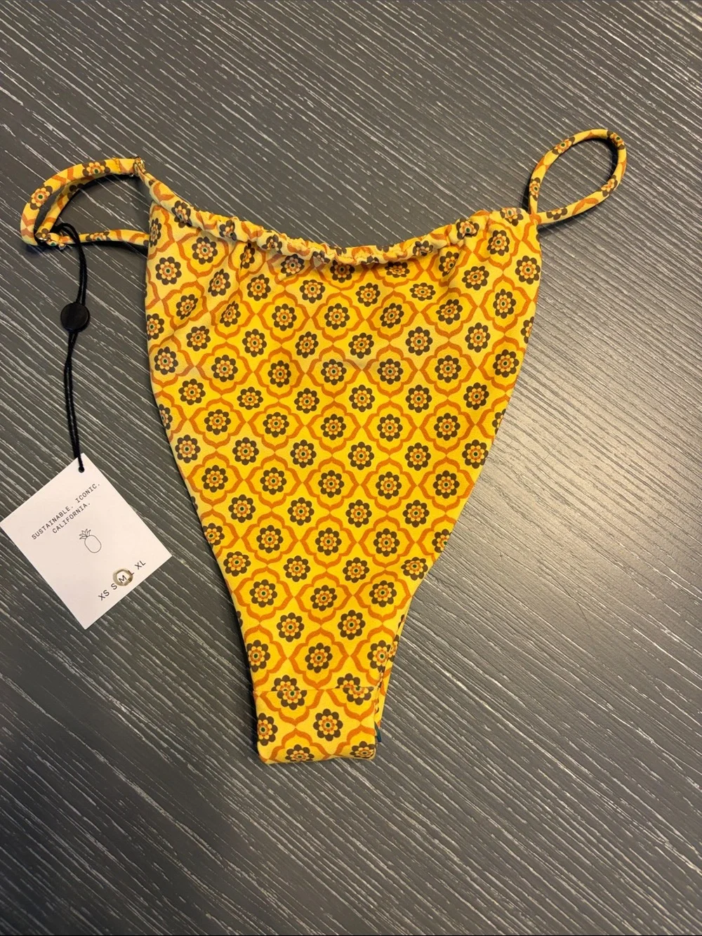 Skatie bright yellow