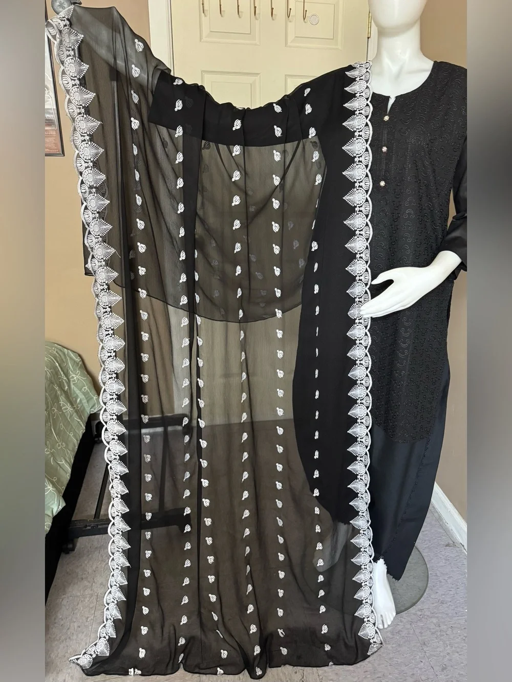 Pakistan chiffon embroidered duppata