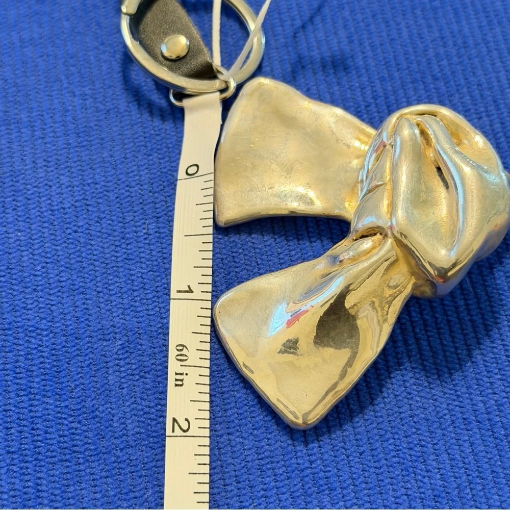 Bat Ami elegant gold
