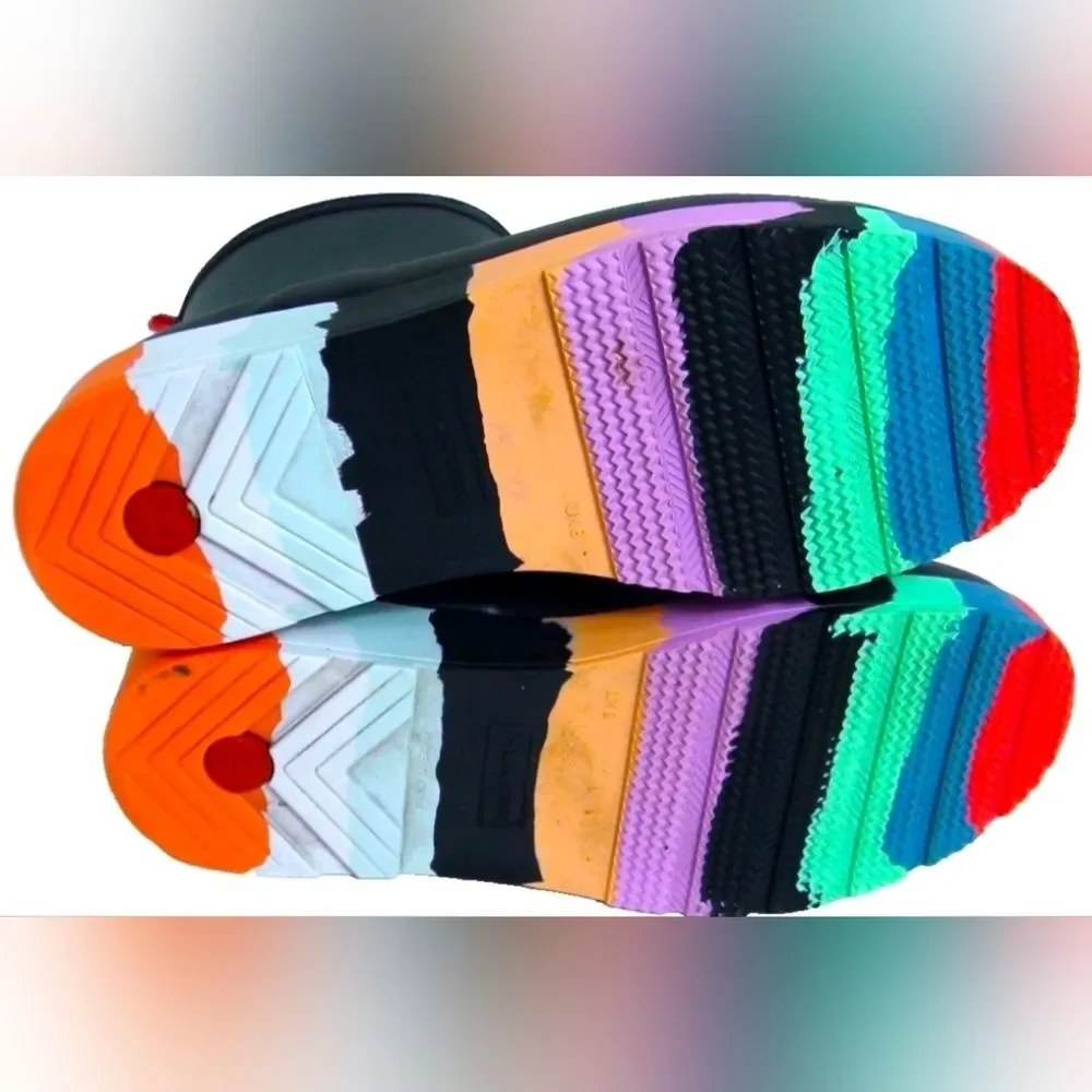 Hunter features vibrant