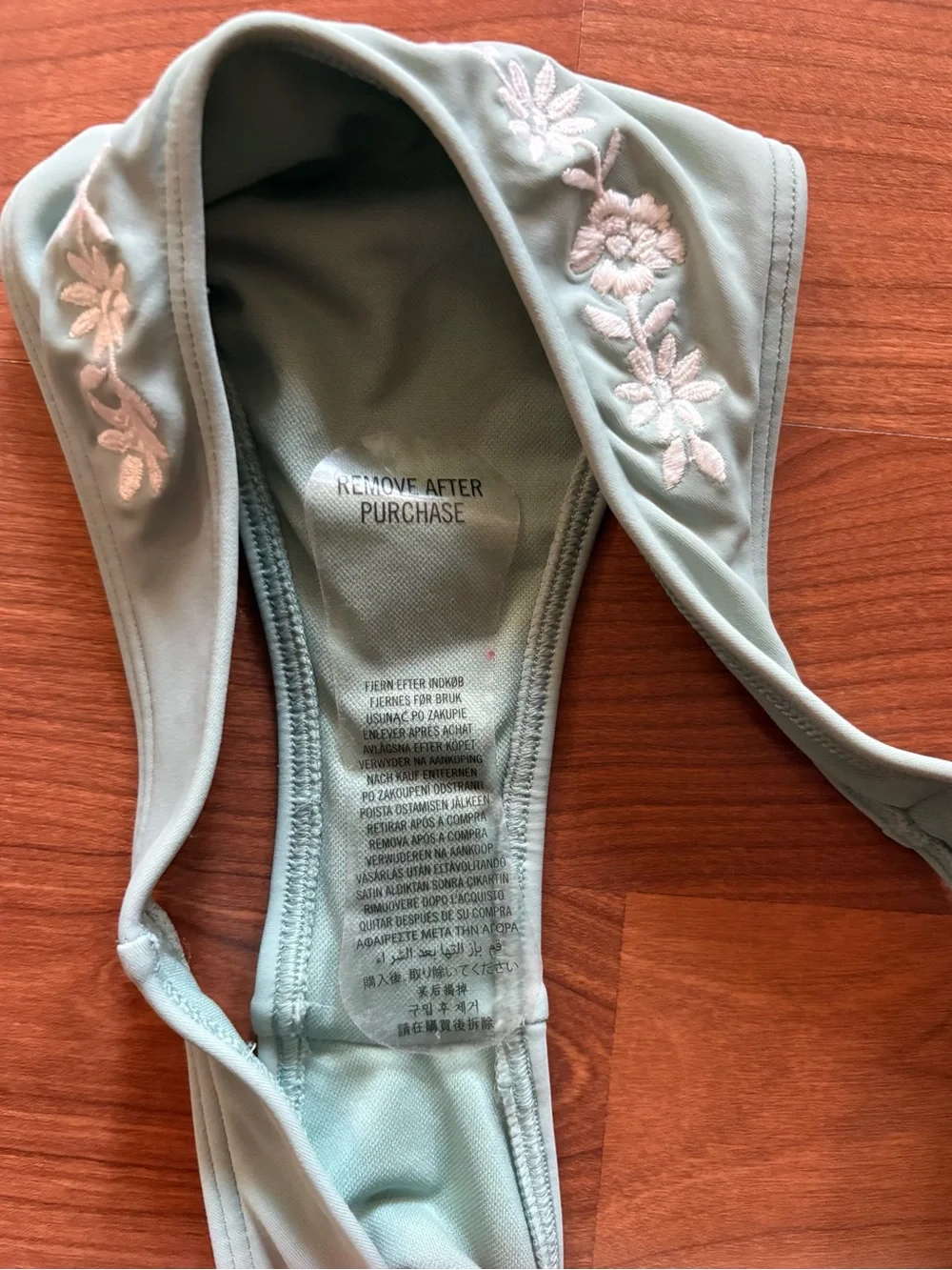 Hollister never worn