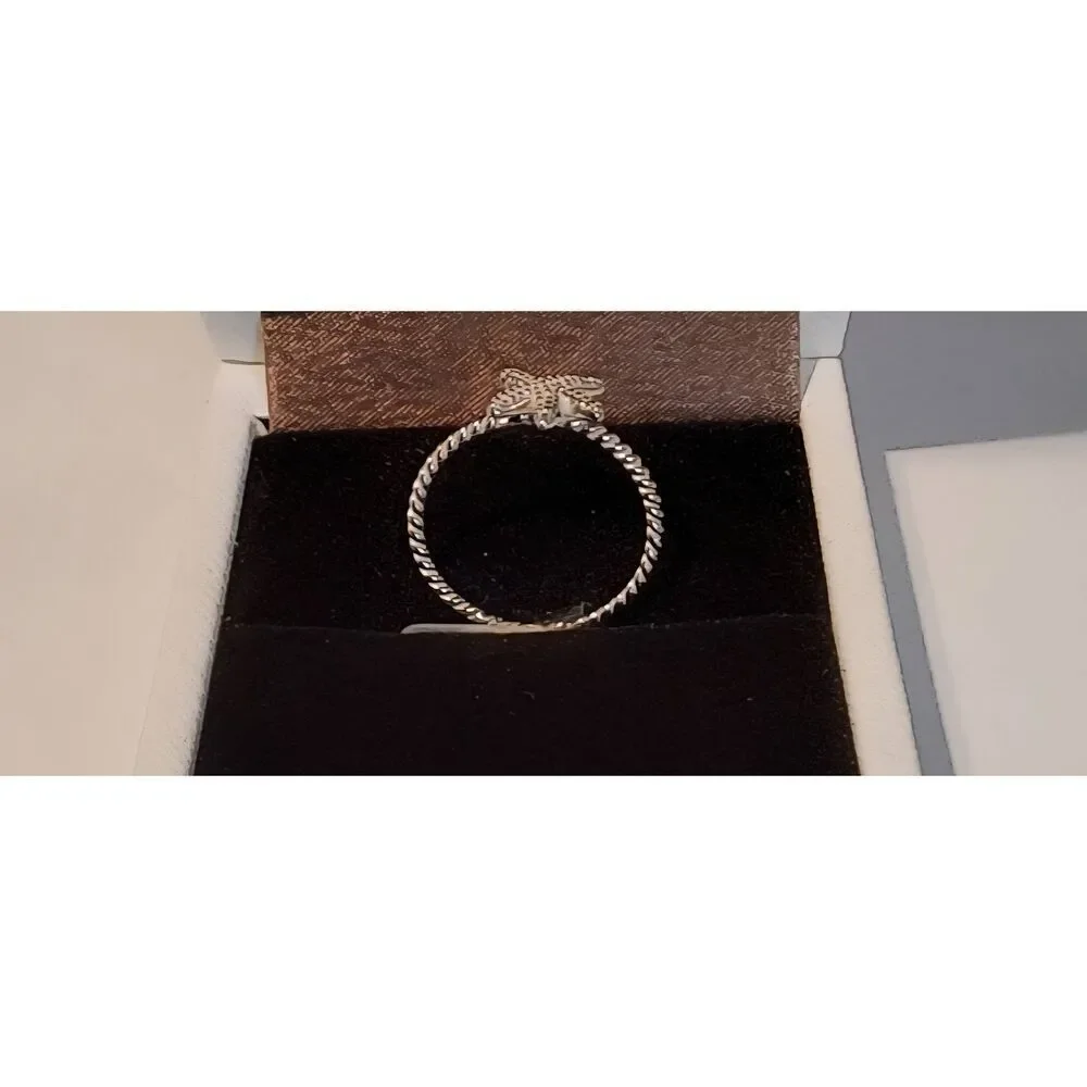 Sterling features dainty