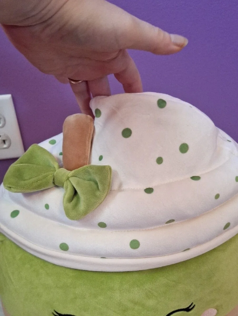 Squishmallows cute leaf