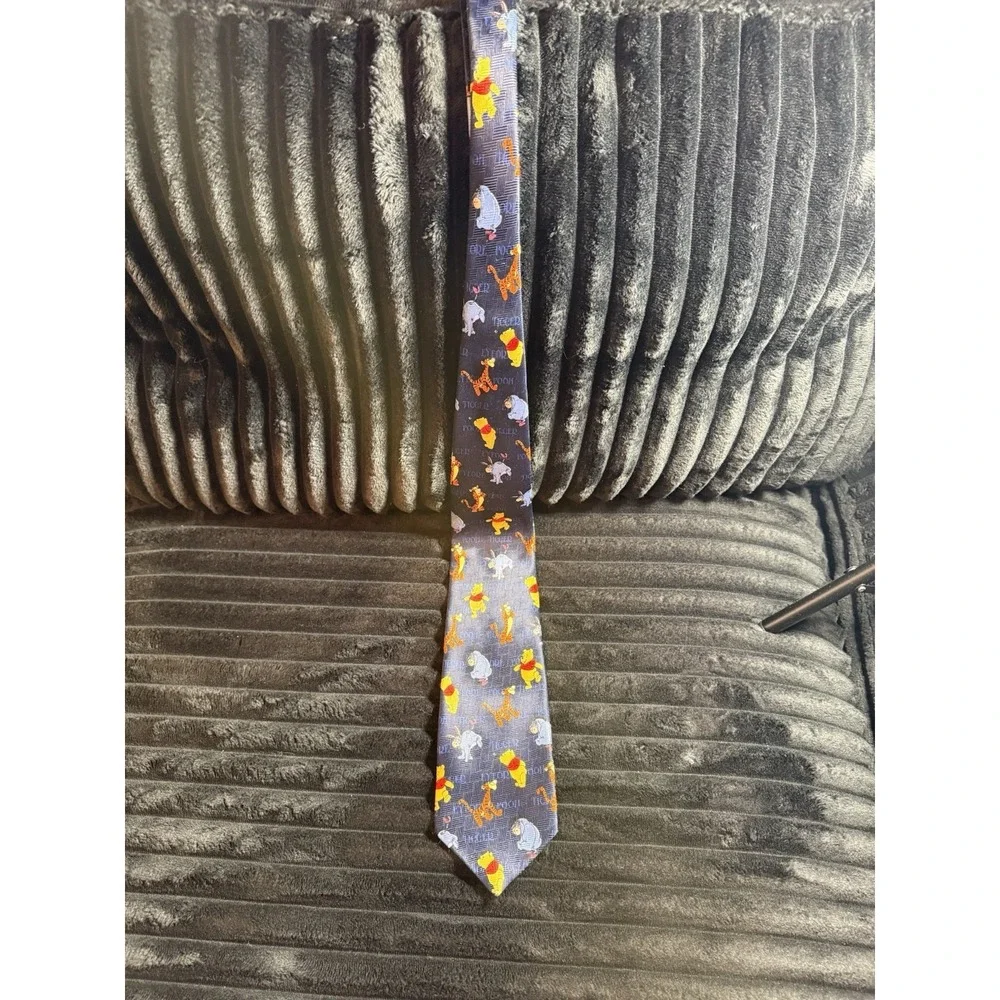Vintage Disney Pooh Necktie‎ - Pooh, Tigger, Eeyore