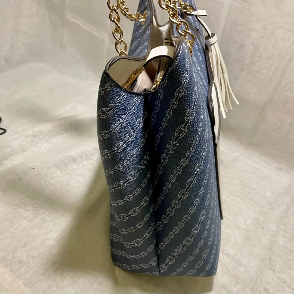Nine West Navy Chain Link Design with Cream/White Accent Tote, NWOT