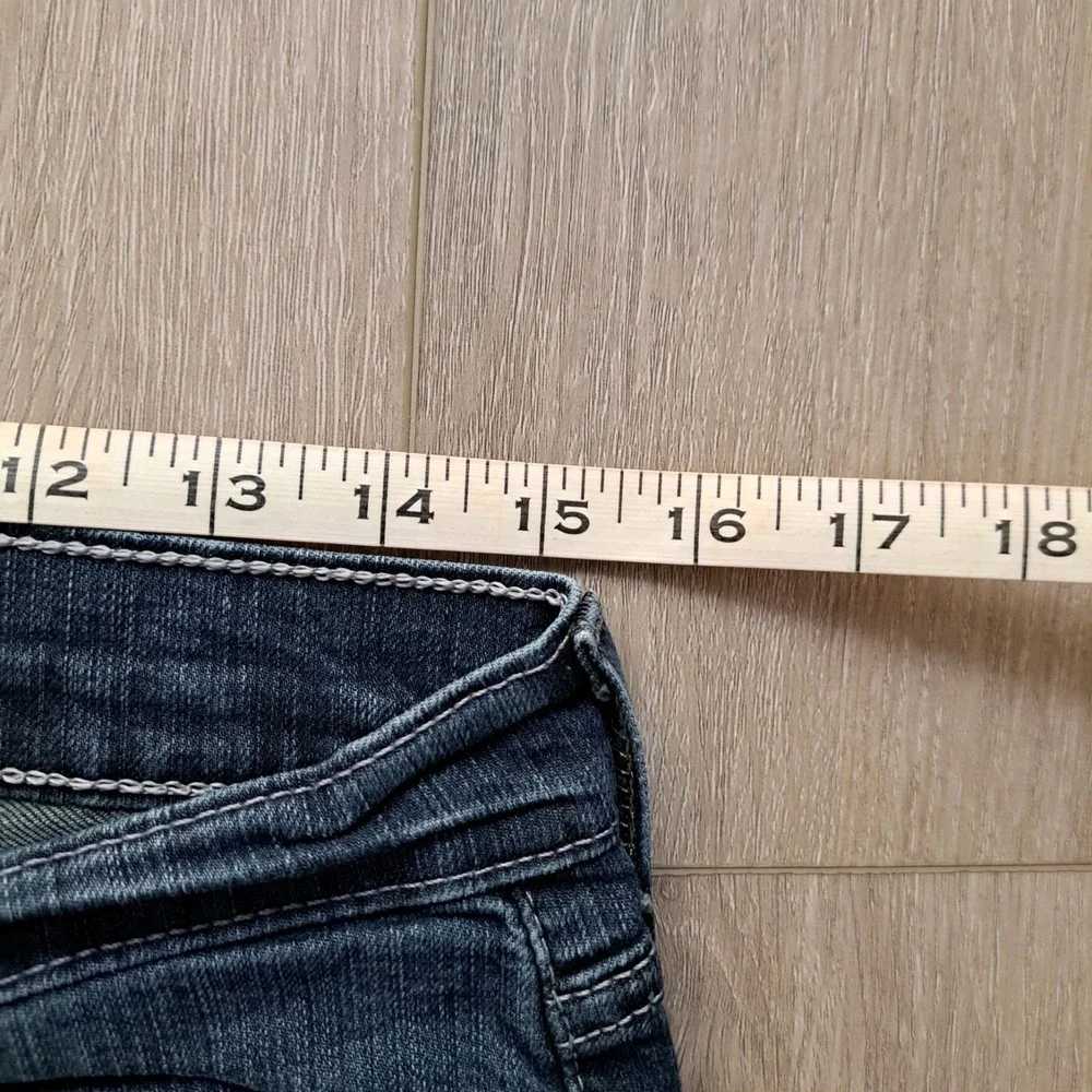 Levis tag says