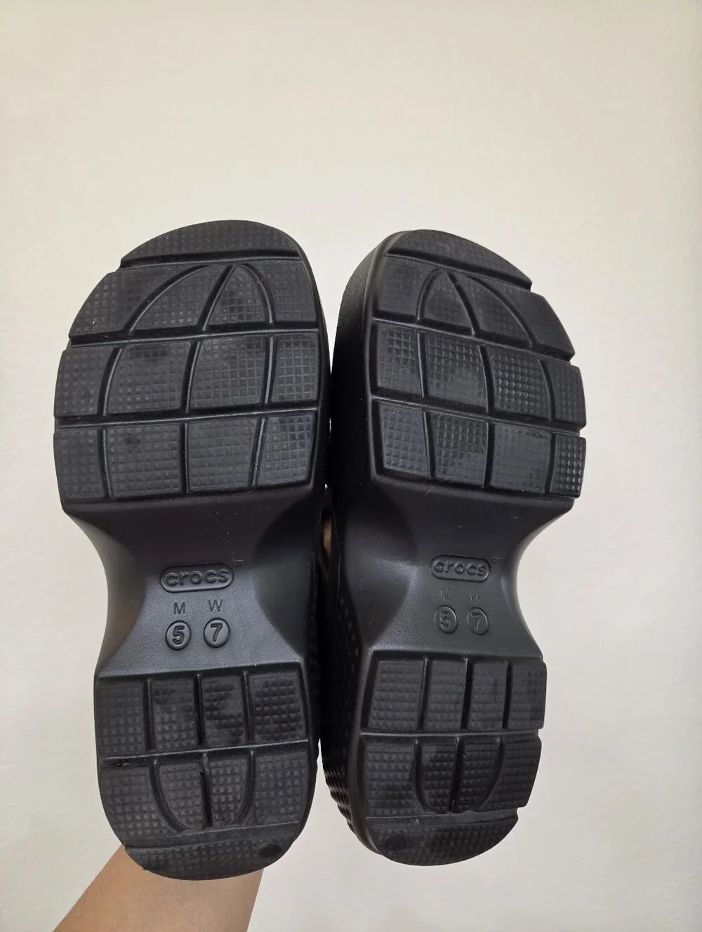 CROCS chunky platform
