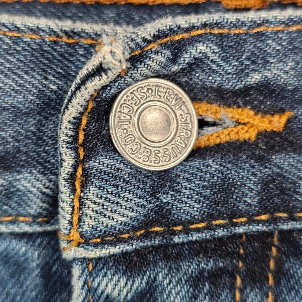 Levis wear classic casual