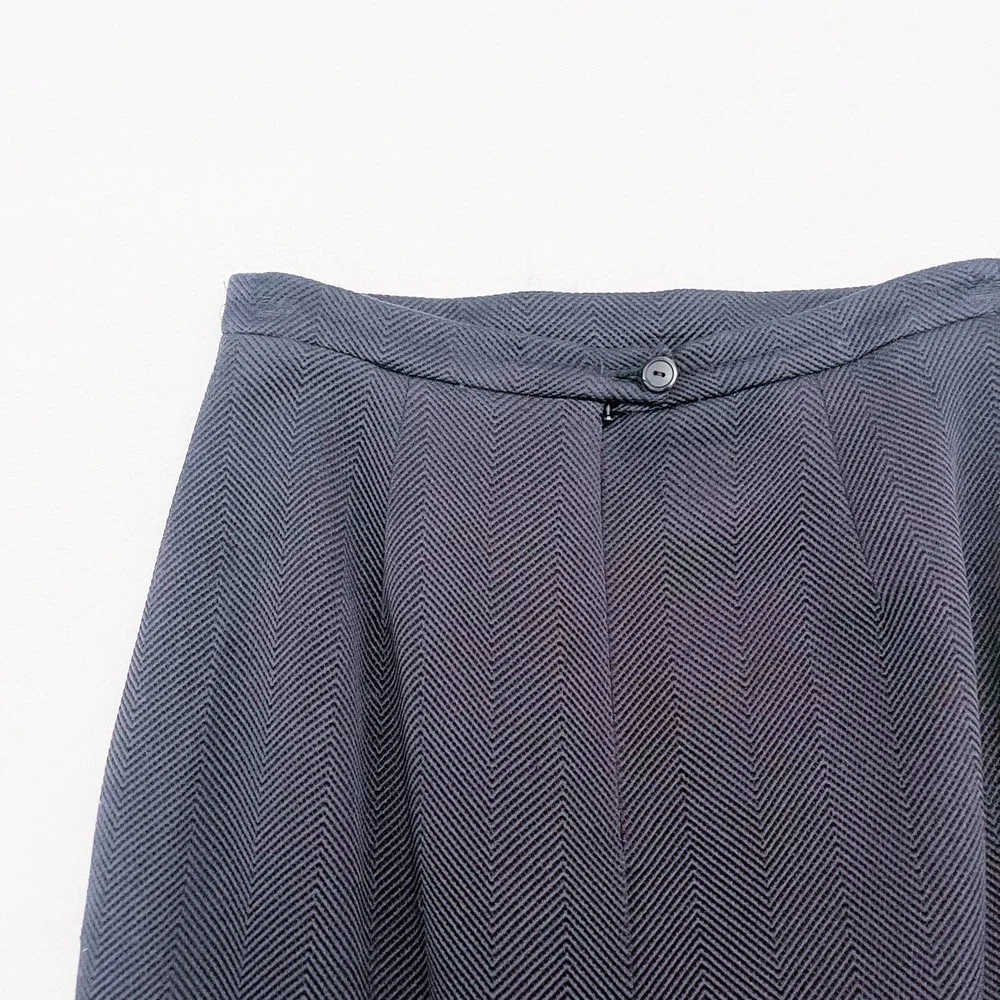 Chantecaille sz44 measurements