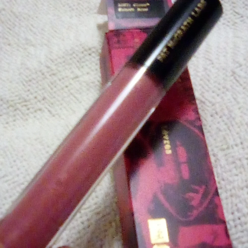 Pat McGrath indulge opulent