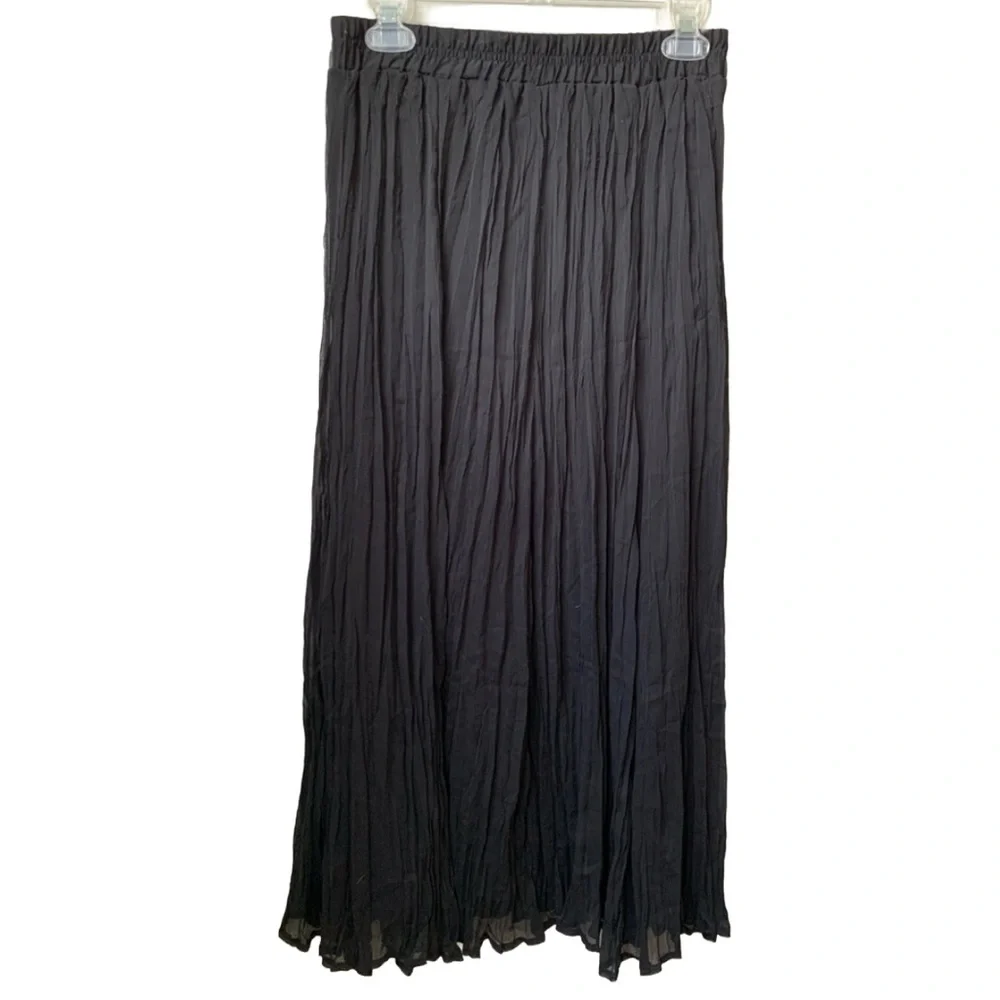 ROZ & ALI Women’s Black Sheer Crinkle Overlay Solid Black Slip Maxi Skirt