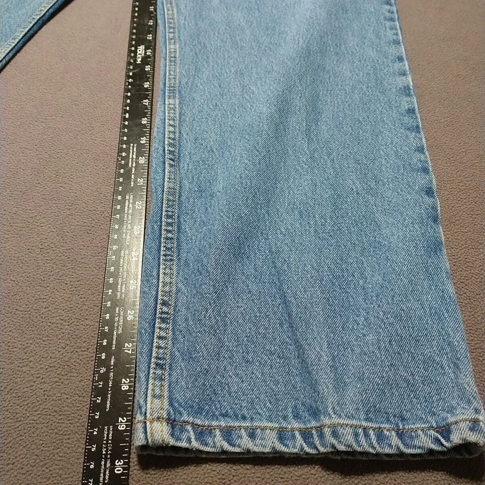 Levis measurements photos