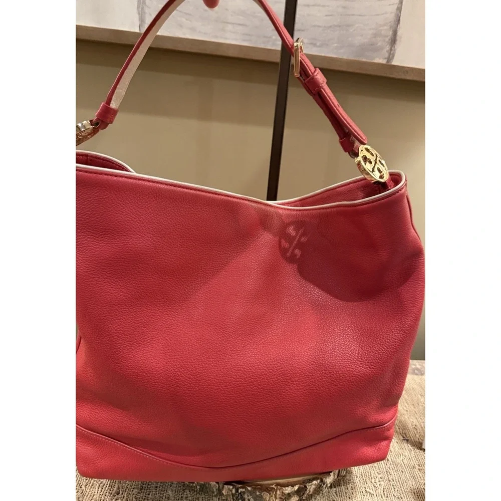 Tory Burch tory burch