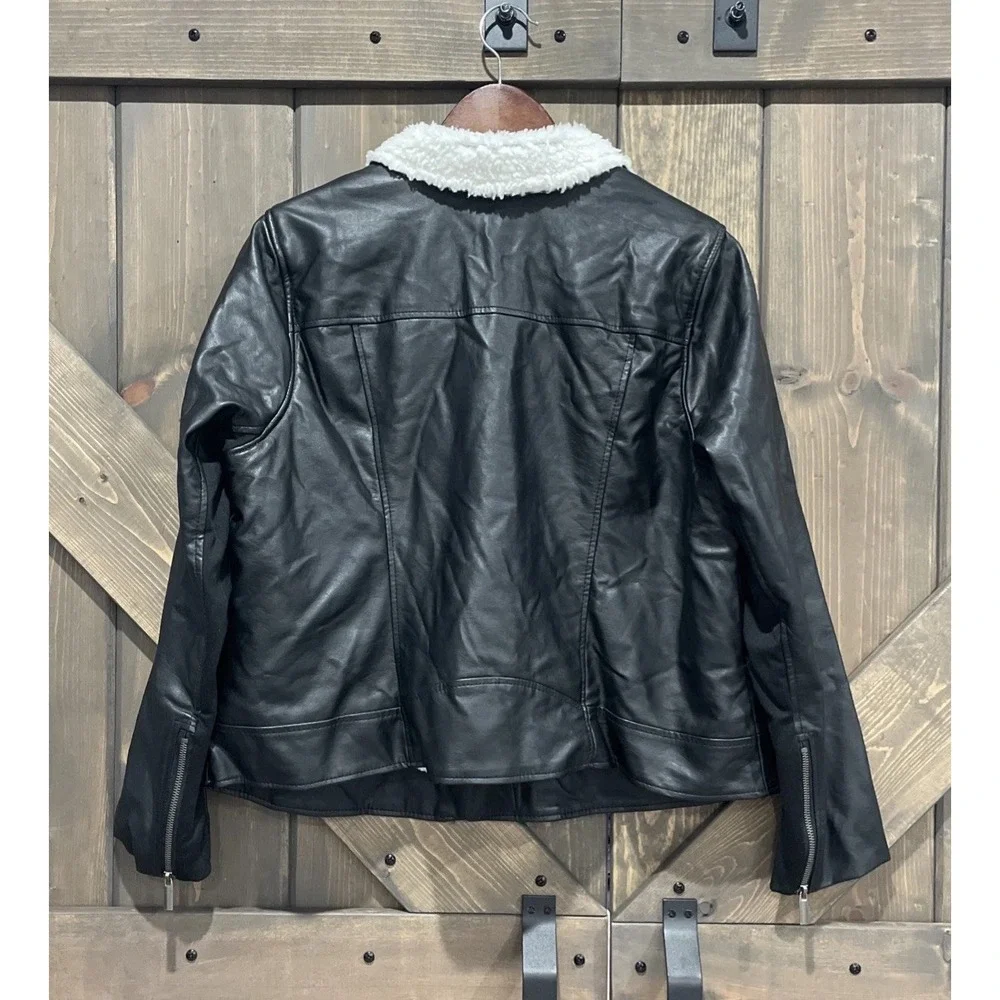 NWT Torrid 4Sherpa Lined Moto Jacket Faux Leather Black Womens Size 1/1X‎ 14-16