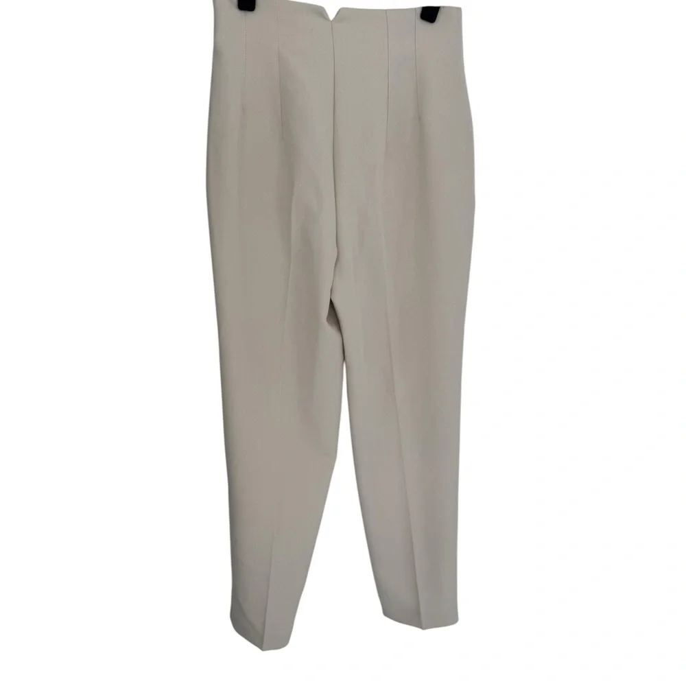 Zara finish pockets silhouette