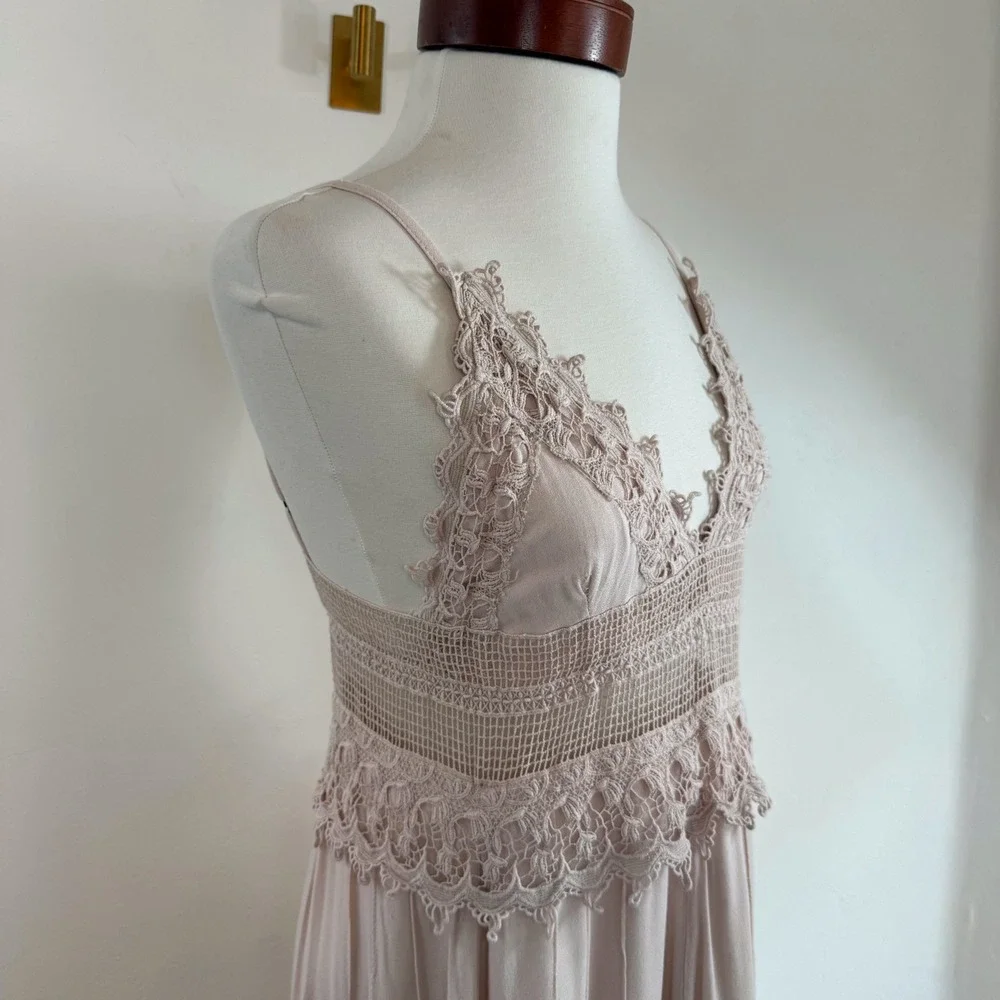 Mila blush pink