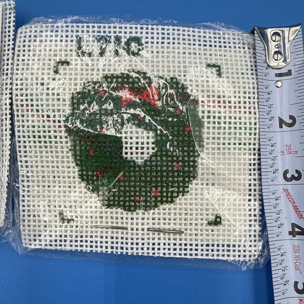 The Unbranded Brand vtg christmas