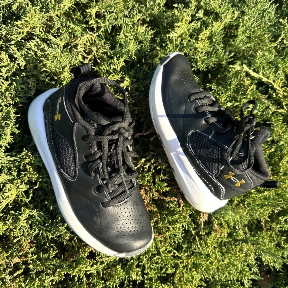 Under Armour preowned good