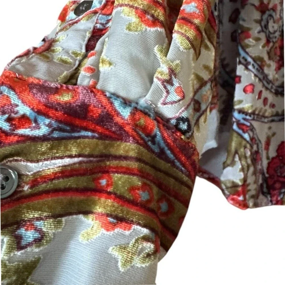 2OH Threads whimsical paisley
