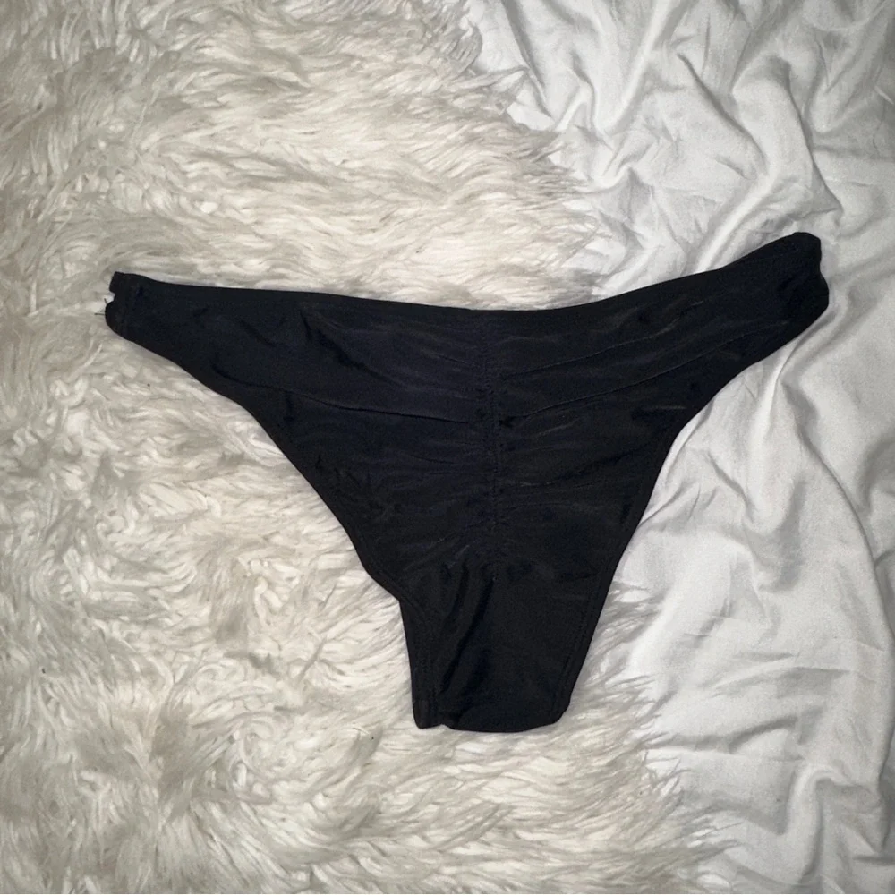 Xhilaration strappy cutout