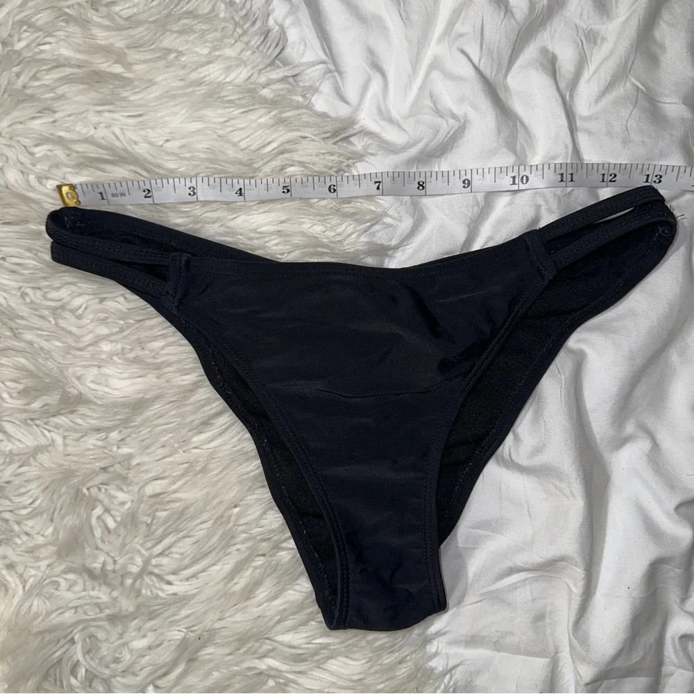 Xhilaration strappy cutout