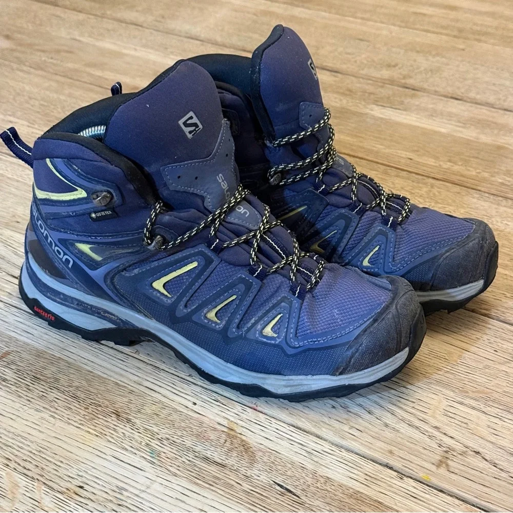 Salomon gear stylish blue