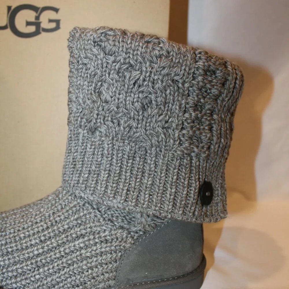 UGG cuff down