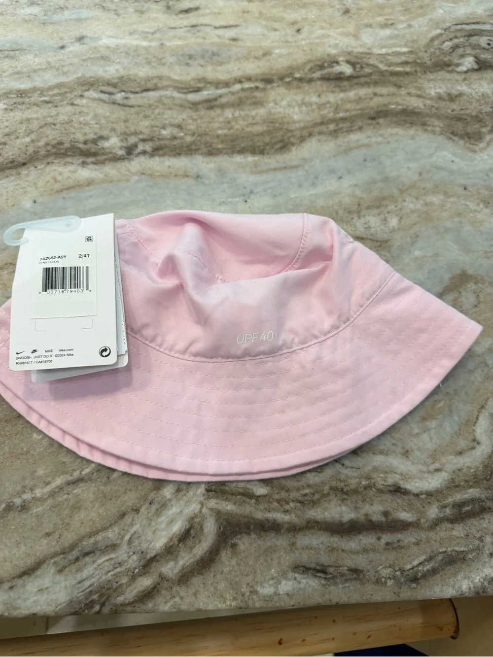 Nike bucket hat