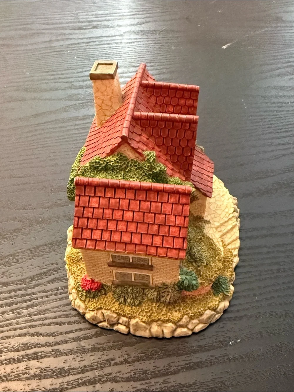 Olde England's Classic Cottages The Kent Painted Resin Cottage House Signed 1972