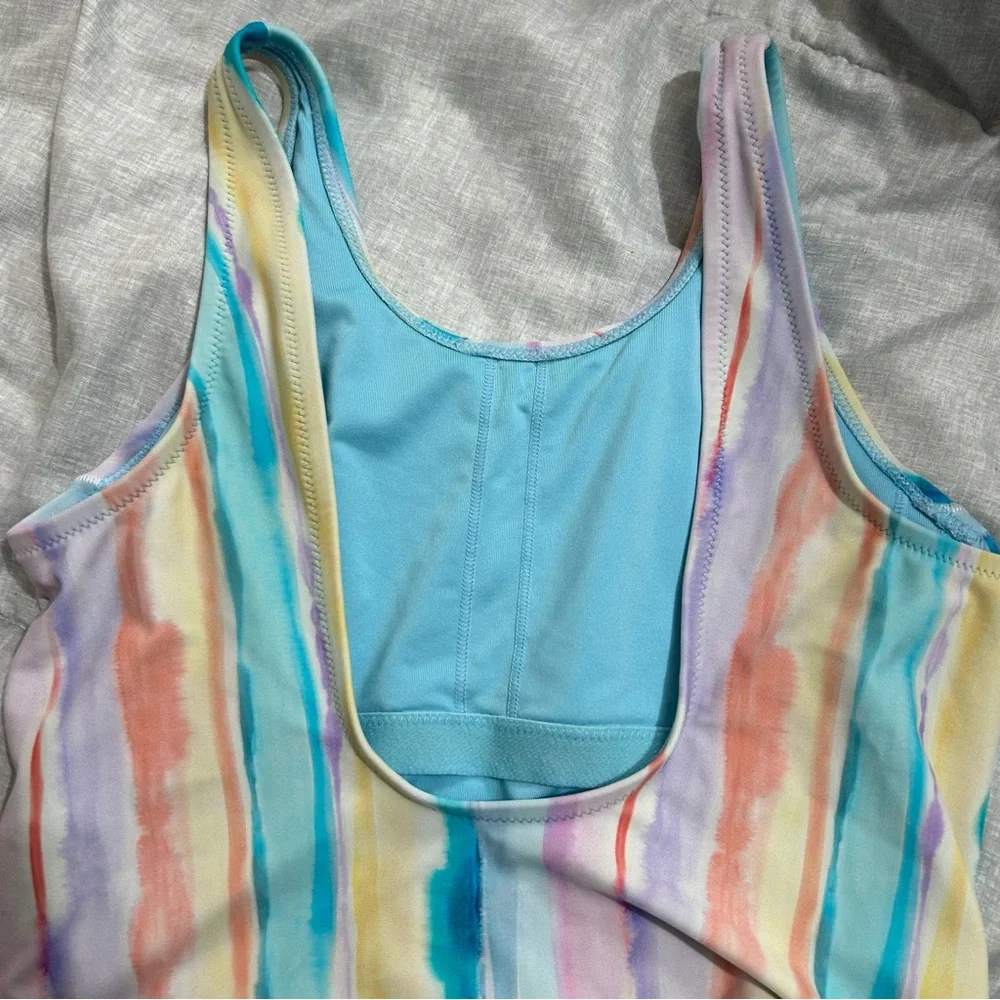 Athleta girl scoop