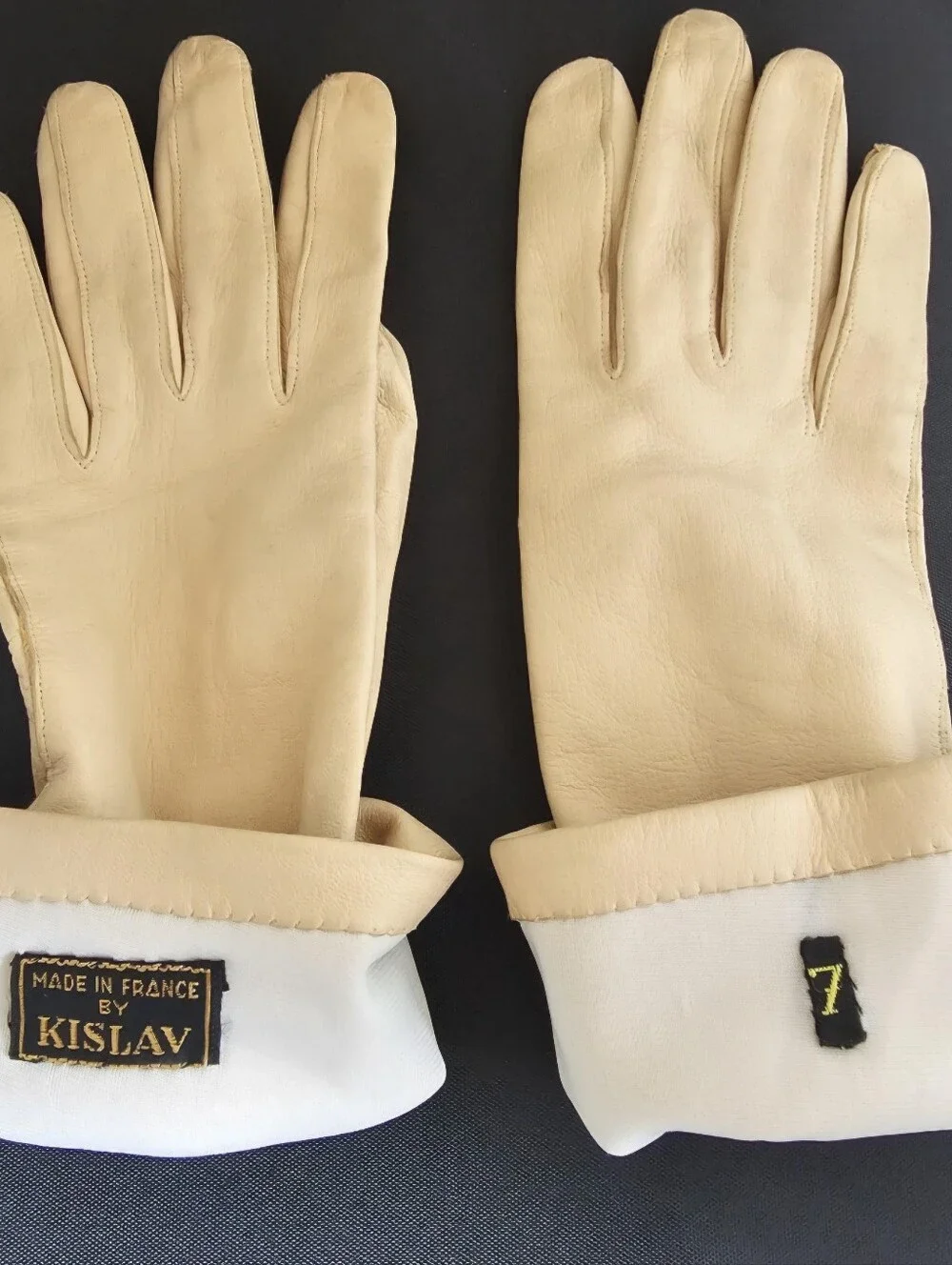 Kislav elegant vintage