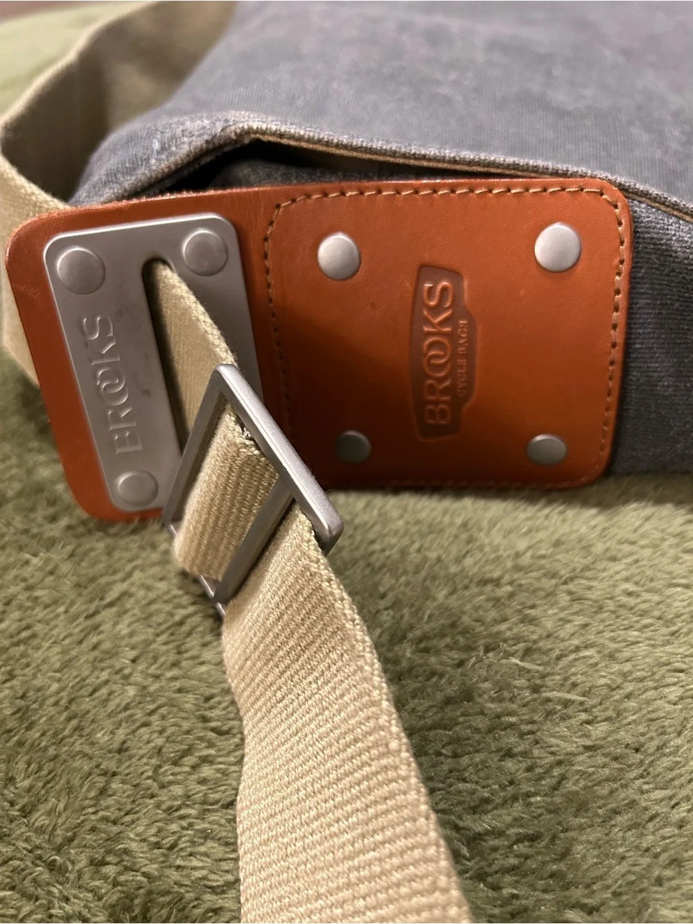 Brooks item specifics