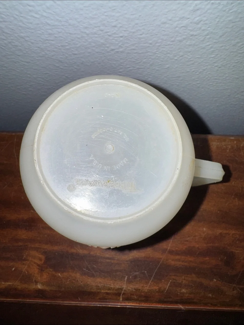 Tupperware classic white