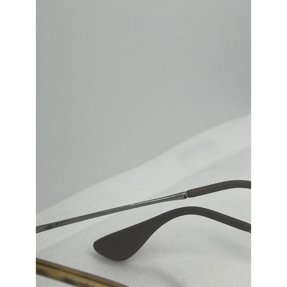 Ray-Ban stylish sophisticated