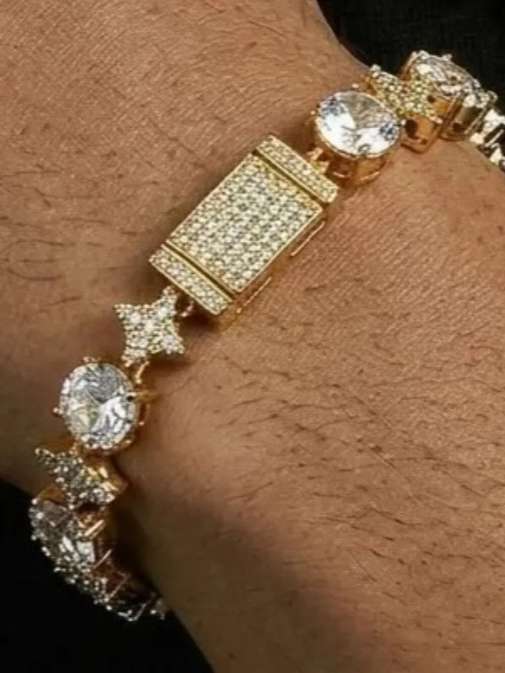 N/A 18k gold