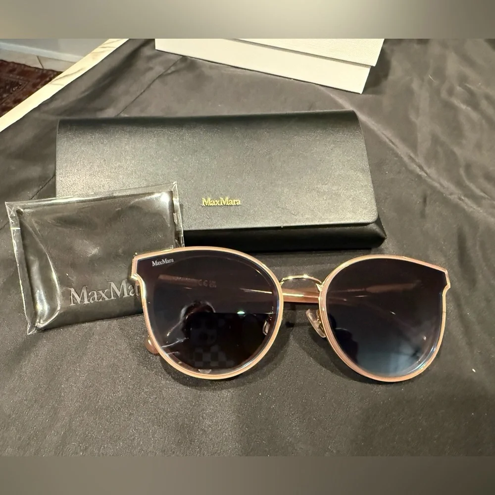 MaxMara stylish sunglasses