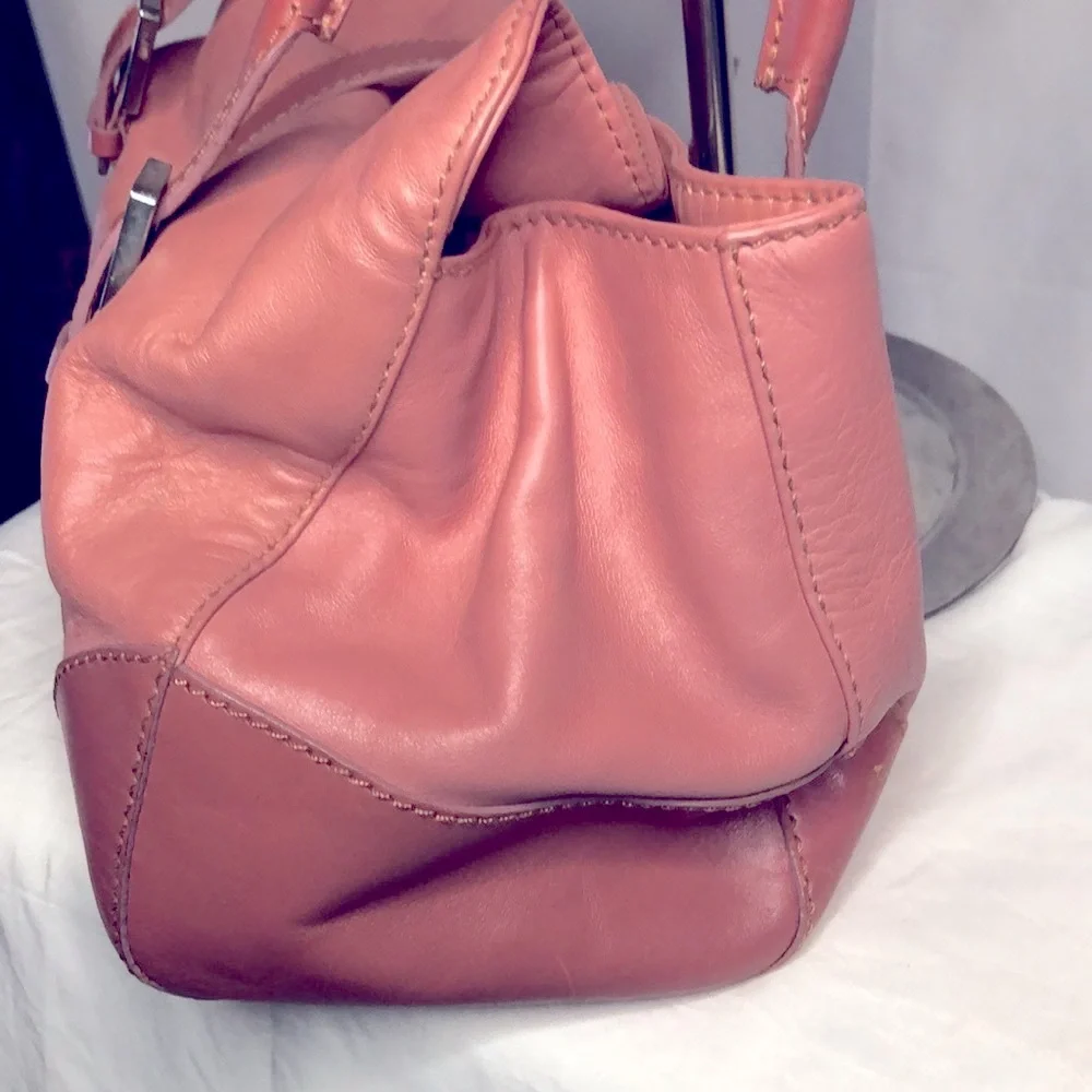 Desmo stylish pink