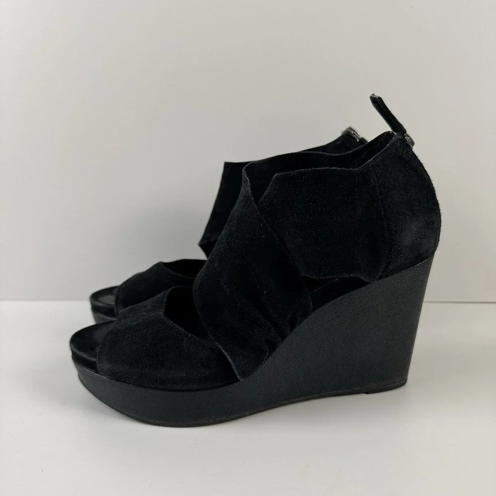 Eileen Fisher eileen fisher