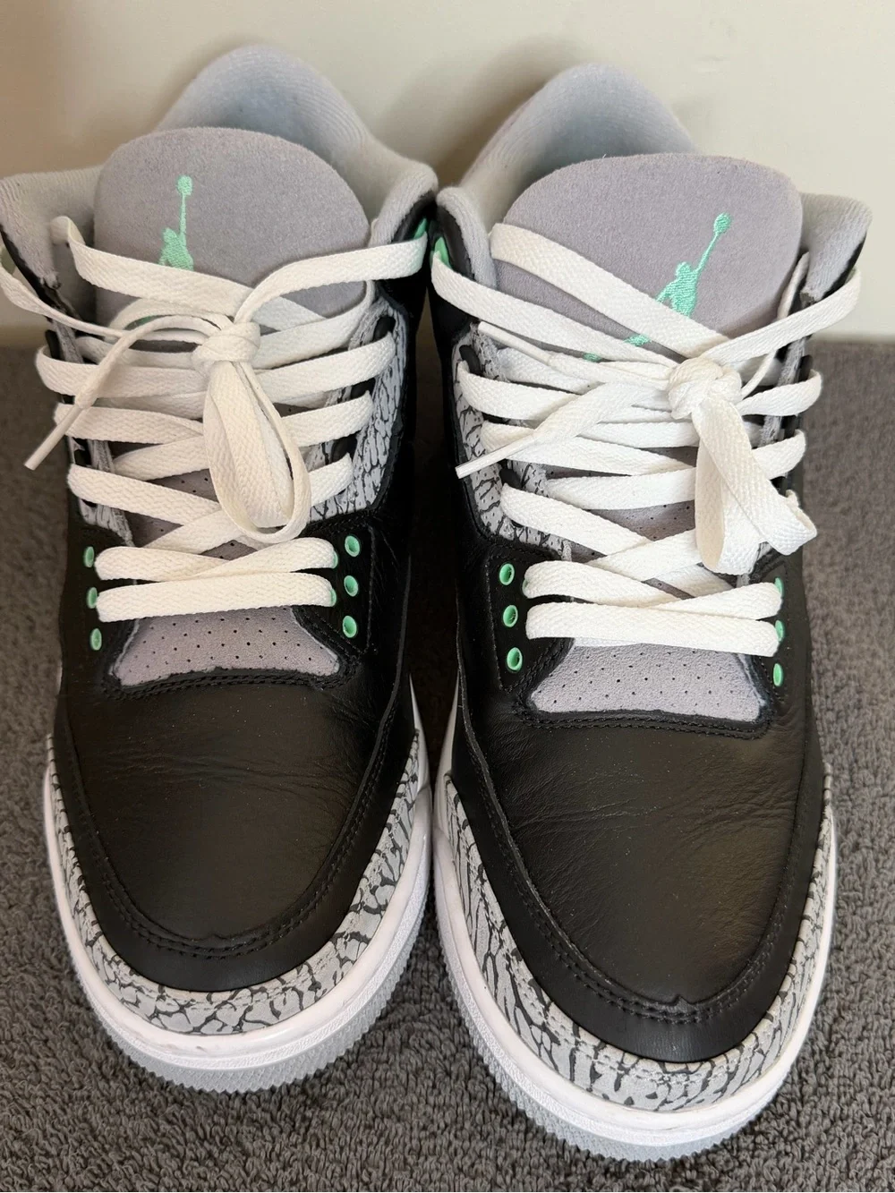 Jordan classic silhouette